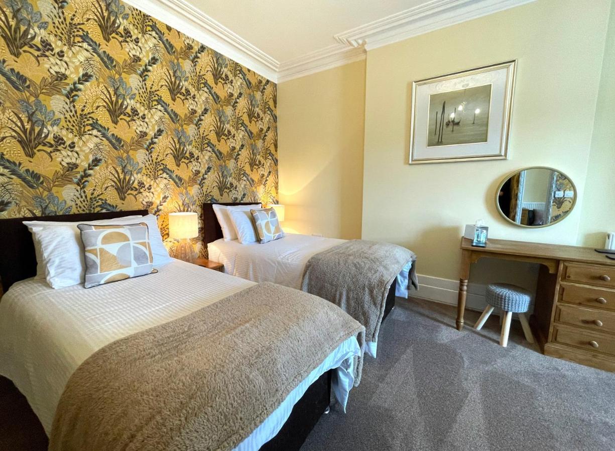 The Devonshire Villa イフラクーム エクステリア 写真